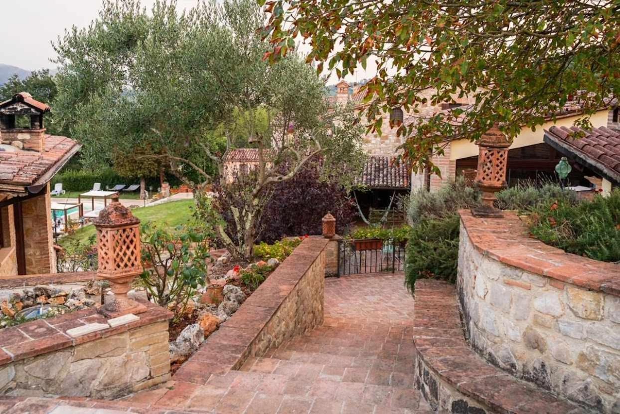 Residenza Collefiorito Aparthotel Todi Eksteriør bilde