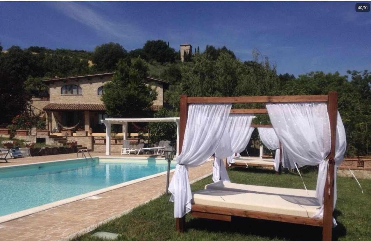 Residenza Collefiorito Aparthotel Todi Eksteriør bilde