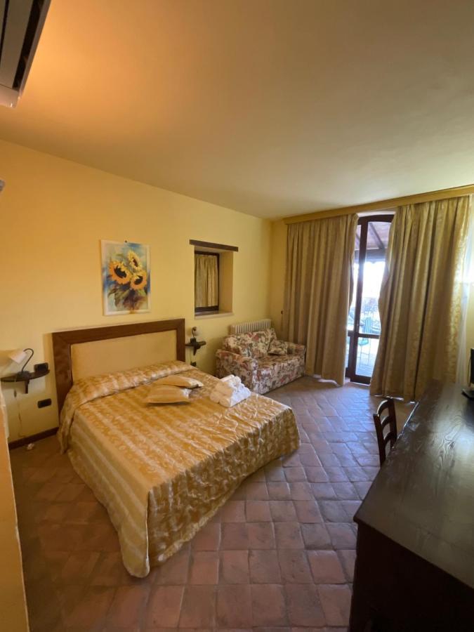 Residenza Collefiorito Aparthotel Todi Eksteriør bilde